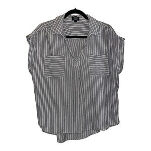 Jones NY Signature Crop Top